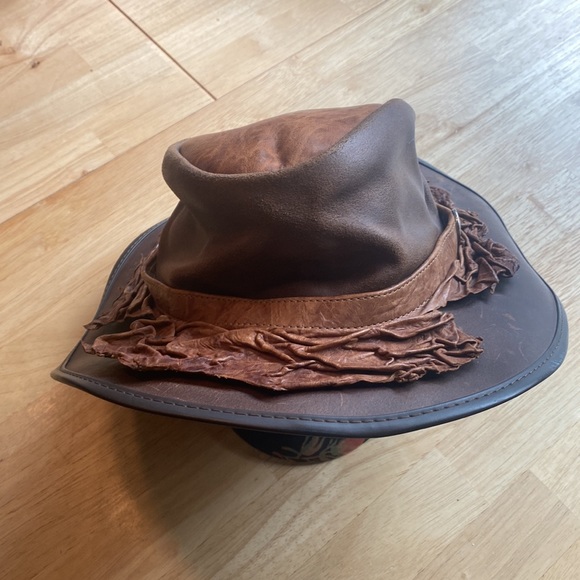 Leather walkabout hat - Picture 4 of 14